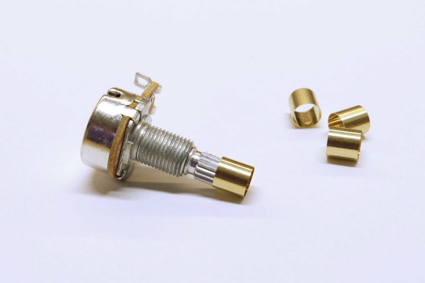 BRS-6MM Potentiometer Adaptor 6mm Knurl to 1/4" Solid Shaft (Set of 4)